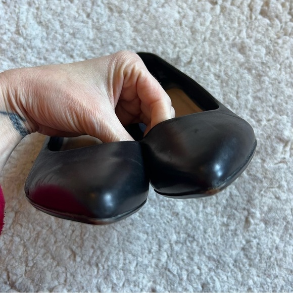 Clarks: Classic Women's Black Leather Pointed Toe Heels Linvale Jerica Pump Sz 8 - Picture 6 of 11